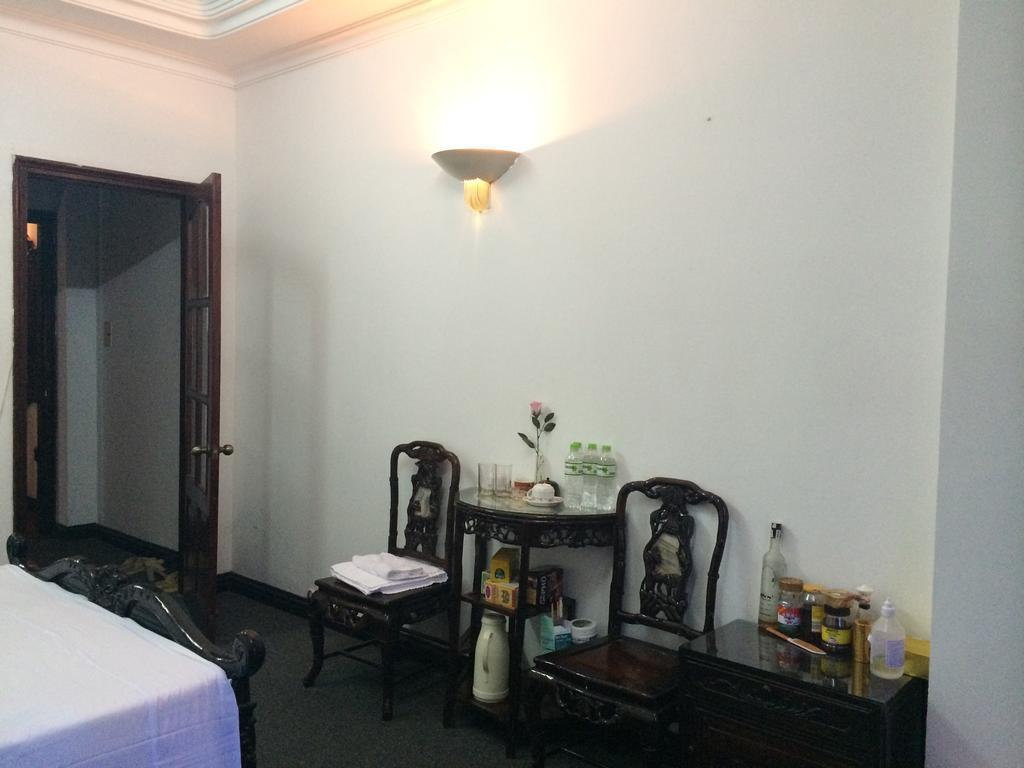 Ngoc Linh Hotel Hanoi Esterno foto