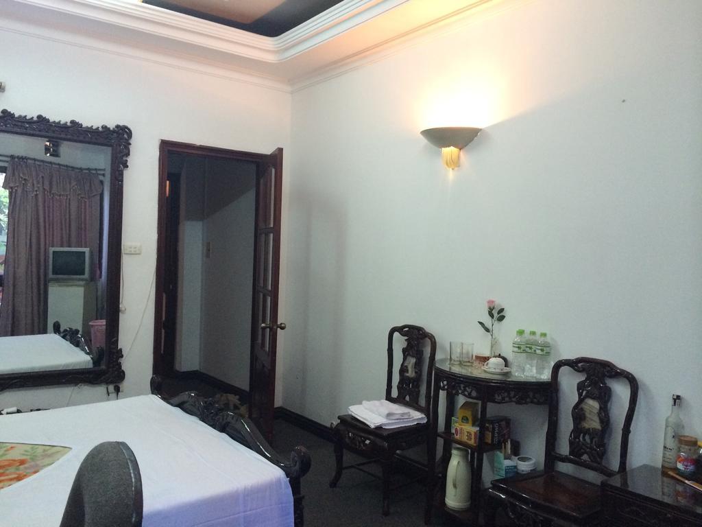 Ngoc Linh Hotel Hanoi Esterno foto