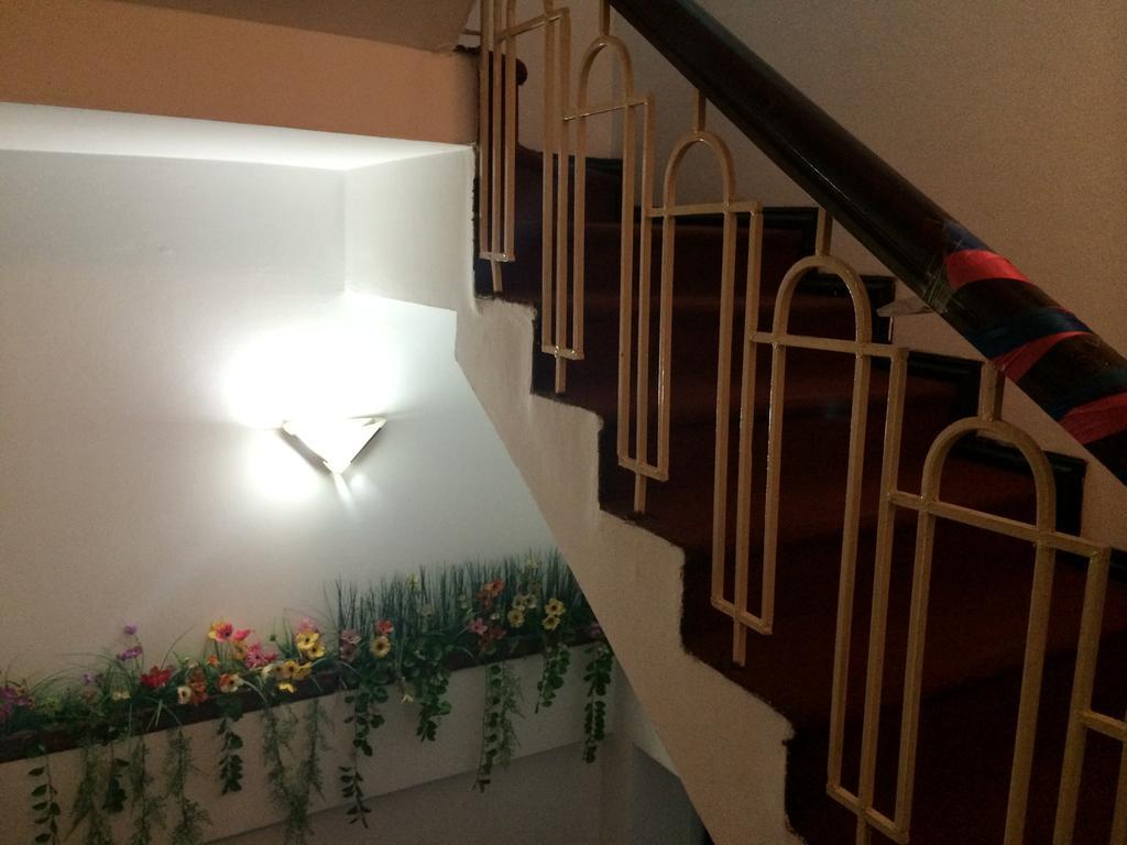 Ngoc Linh Hotel Hanoi Esterno foto