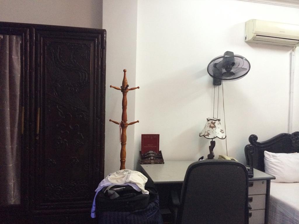 Ngoc Linh Hotel Hanoi Esterno foto